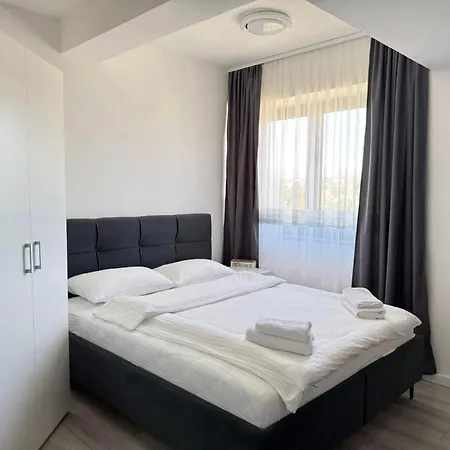 Prom-ar Lejlighedshotel