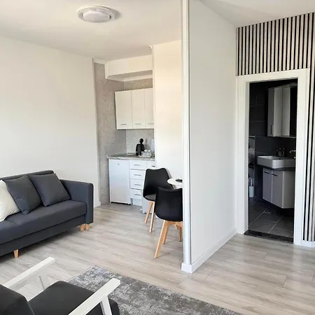 Prom-ar Lejlighedshotel